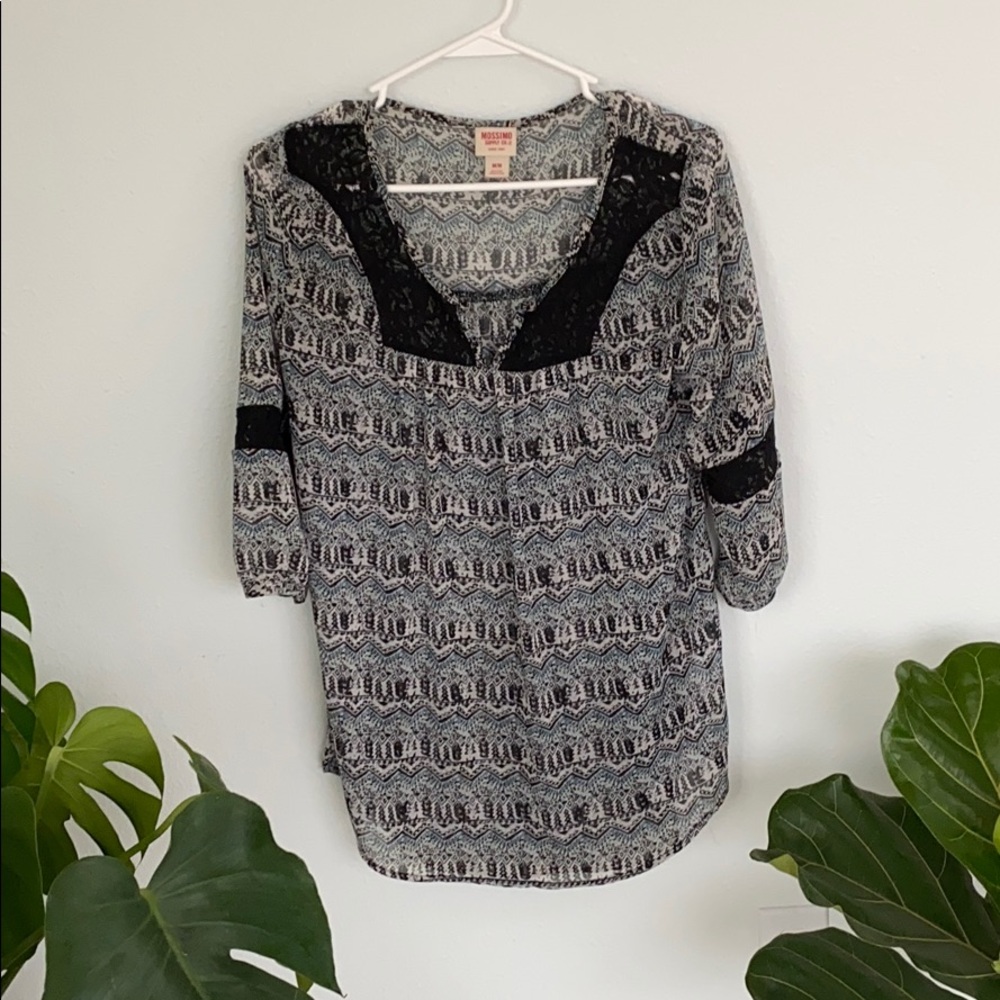 Chiffon blouse with lace detail